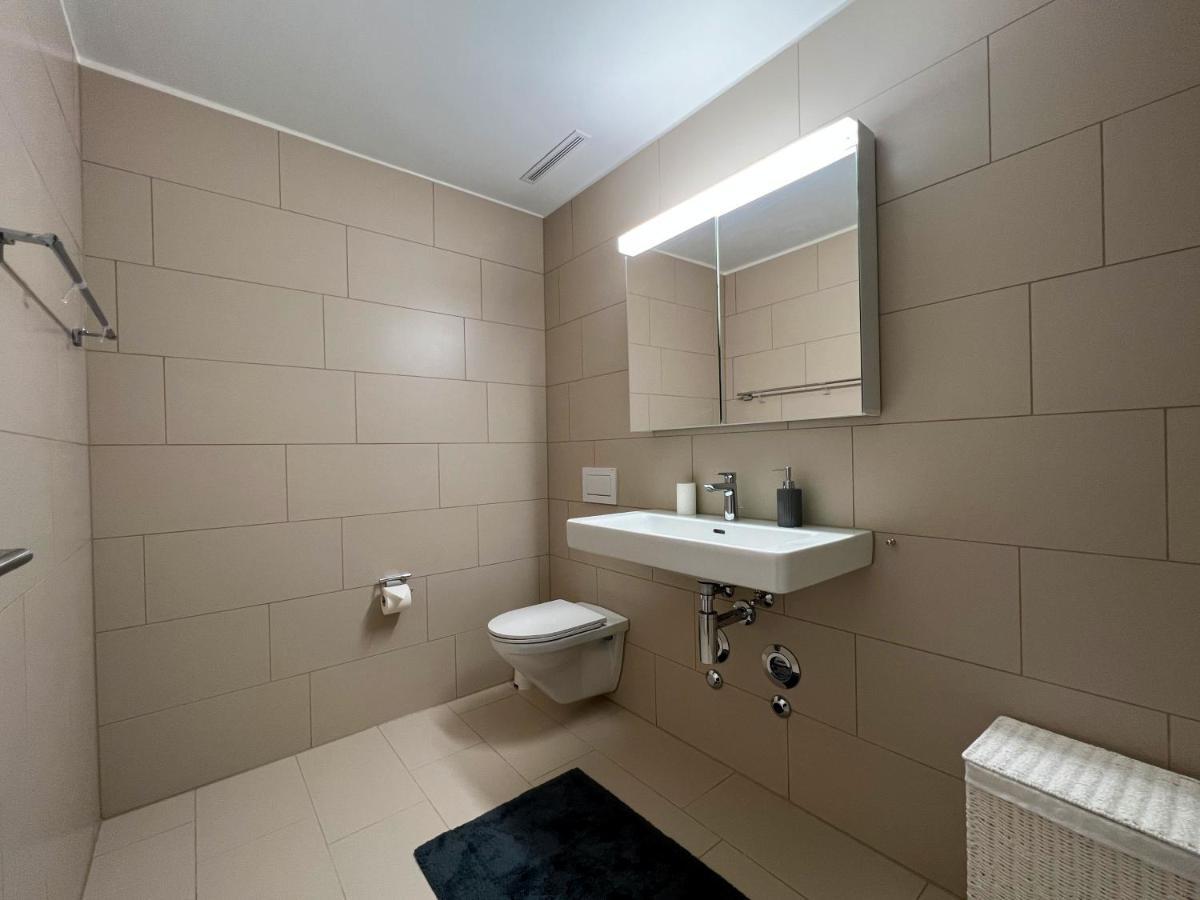 Lavish 4.5 Rooms Furnished Apartment @Glattbrugg Opfikon-Glattbrugg Buitenkant foto