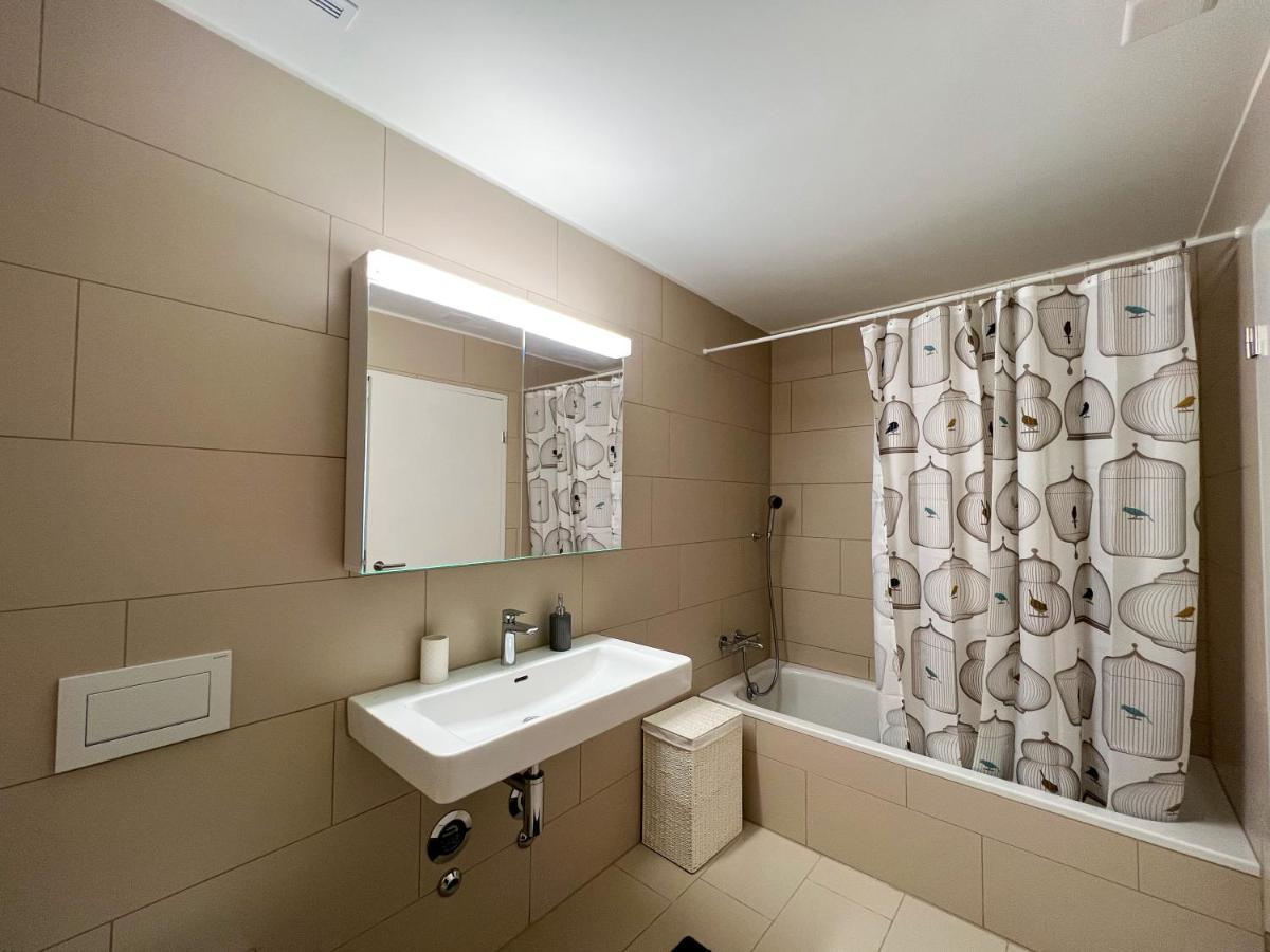 Lavish 4.5 Rooms Furnished Apartment @Glattbrugg Opfikon-Glattbrugg Buitenkant foto